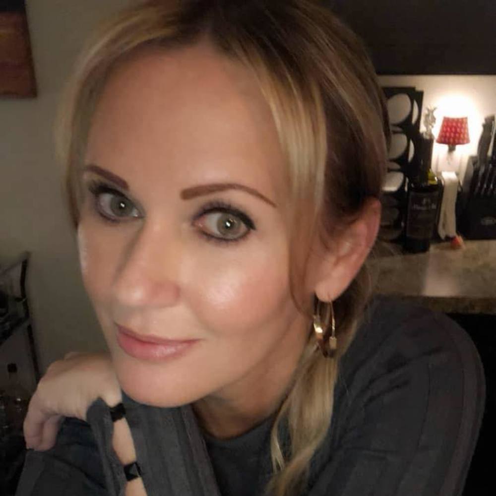 Meet your Posher, Lori